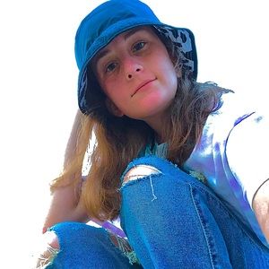 Meet your Posher, Nina